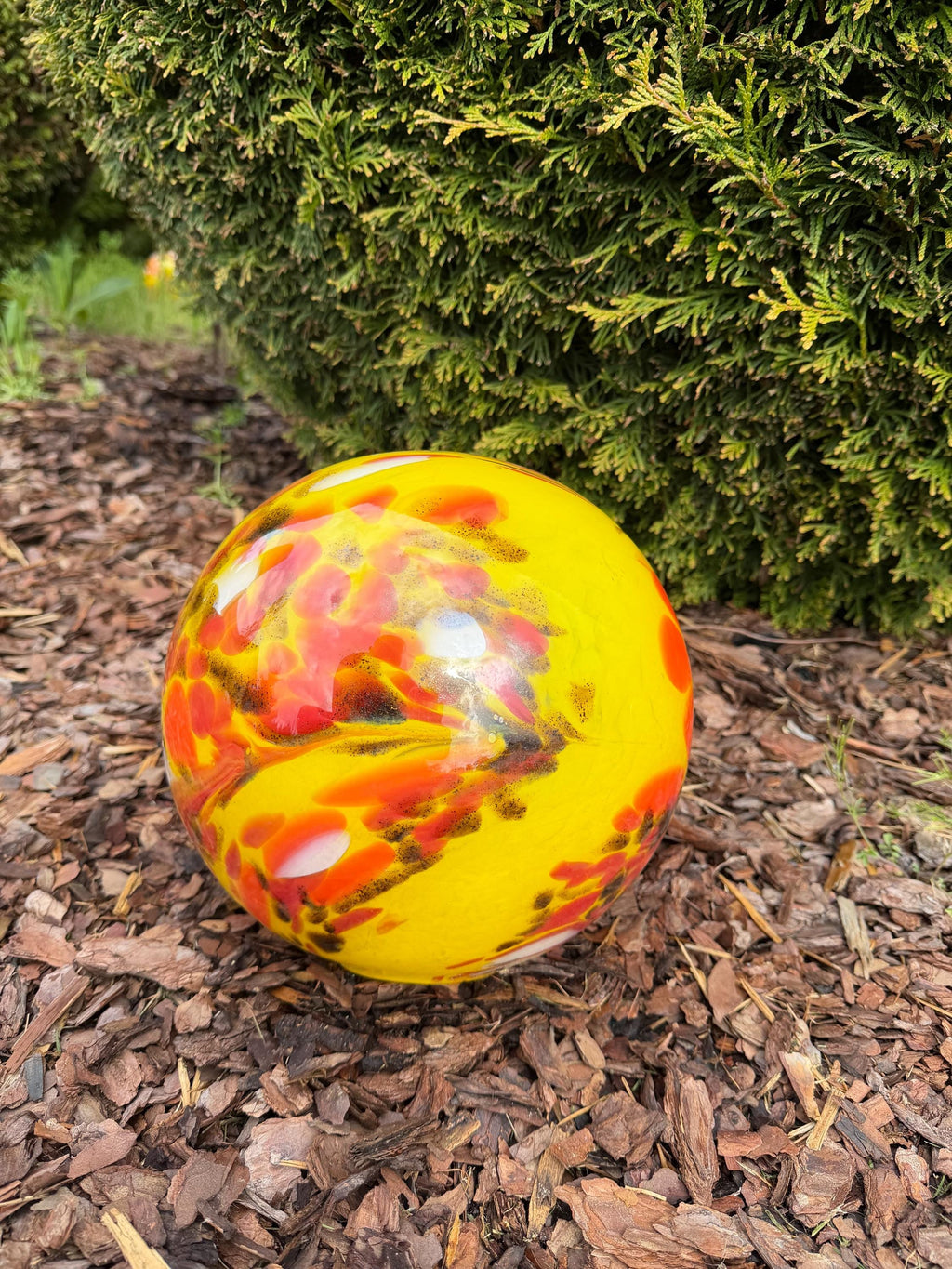 25cm Hand-Blown Glass Garden Sphere – Yellow Red Orange Black Speckled Crackle Gazing Ball