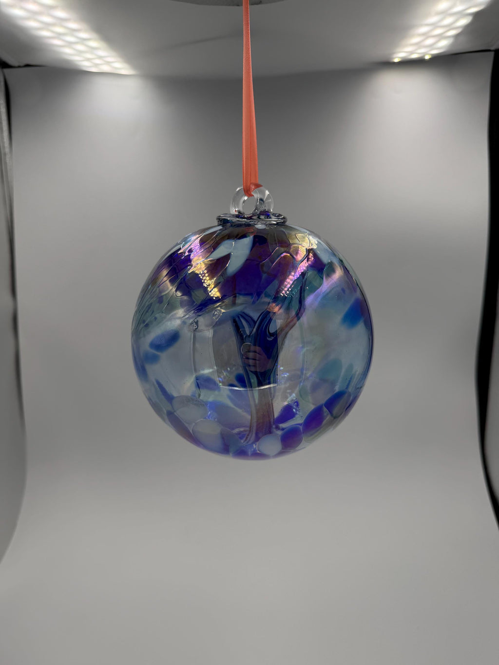 15cm Hand-Blown Blue Witch Ball – Iridescent Hanging Art Glass Ornament – Decorative Suncatcher Sphere Gift