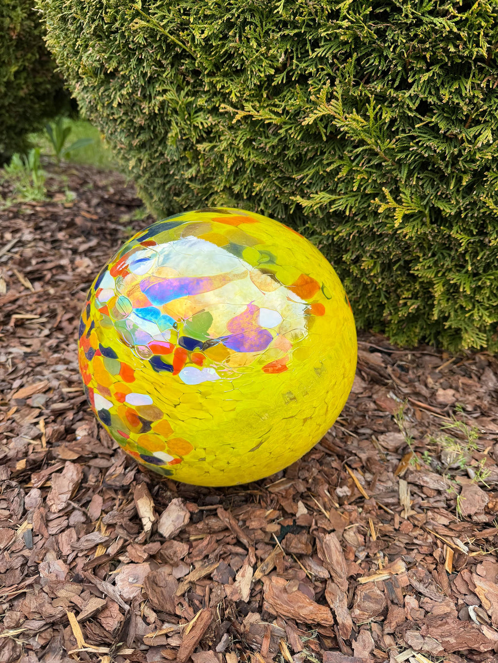 30cm Hand-Blown Glass Garden Sphere – Yellow Multicolor Mosaic Crackle Large Gazing Ball