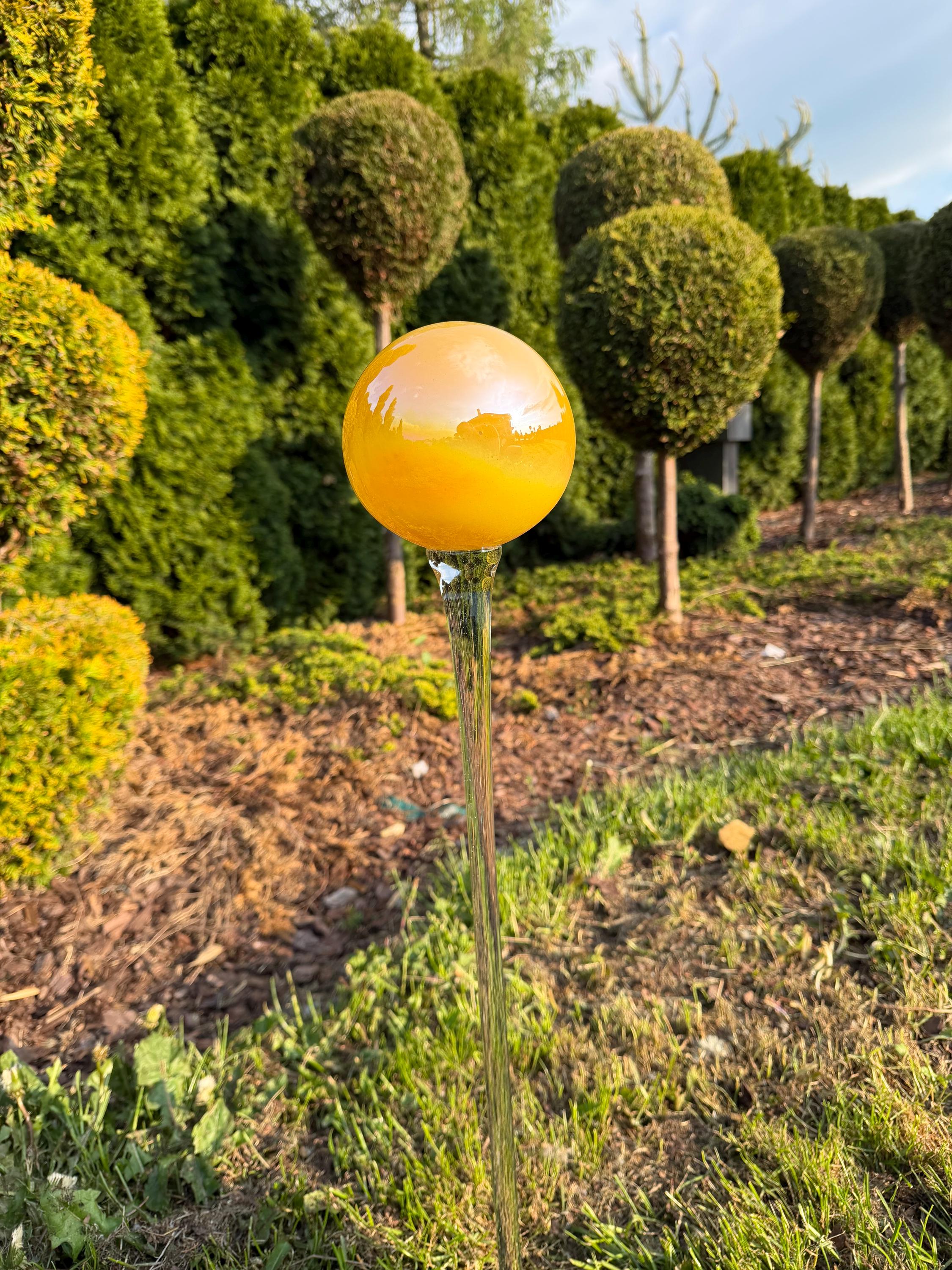 70cm Hand-Blown Iridescent Yellow Glass Garden Stake – 12cm Golden Sphere