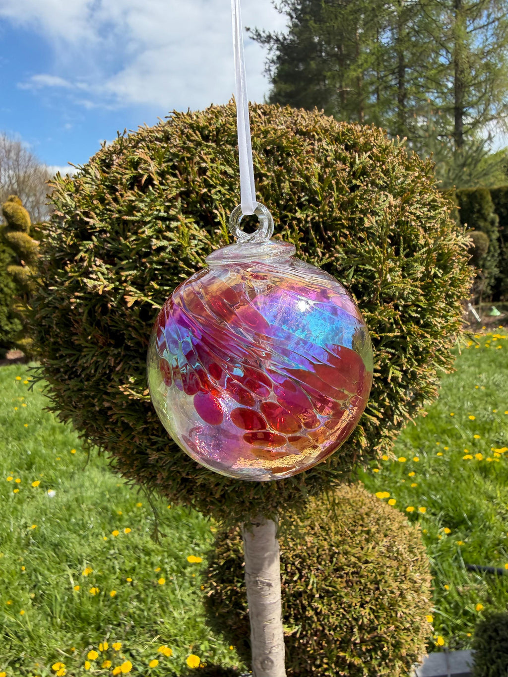 Handmade Iridescent Glass Witch Ball – 8 cm Hanging Garden Ornament, Window Sun Catcher