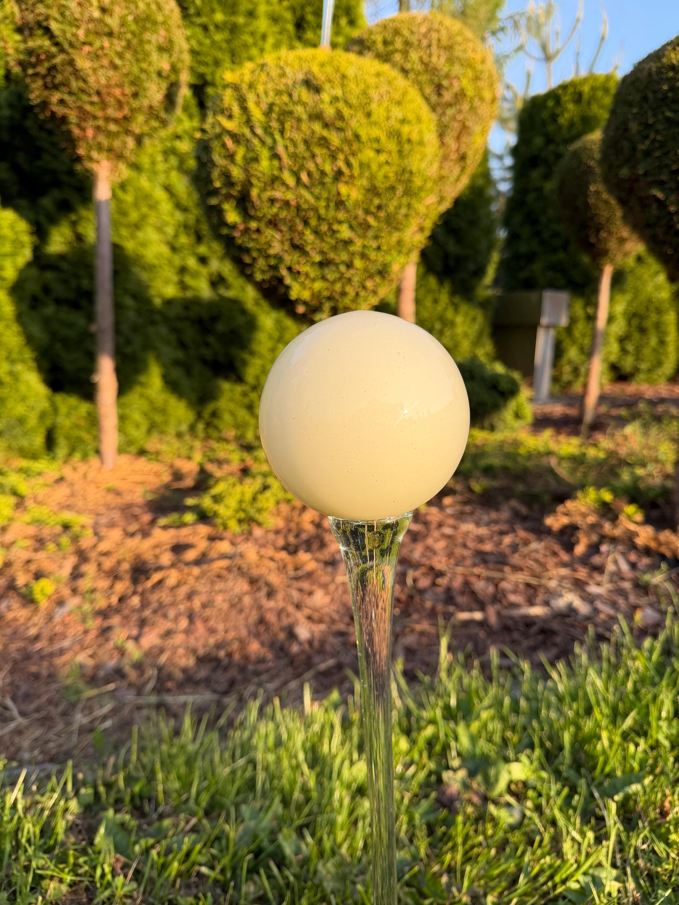 70cm Hand-Blown Milky White Glass Garden Stake – 12cm Cream Sphere