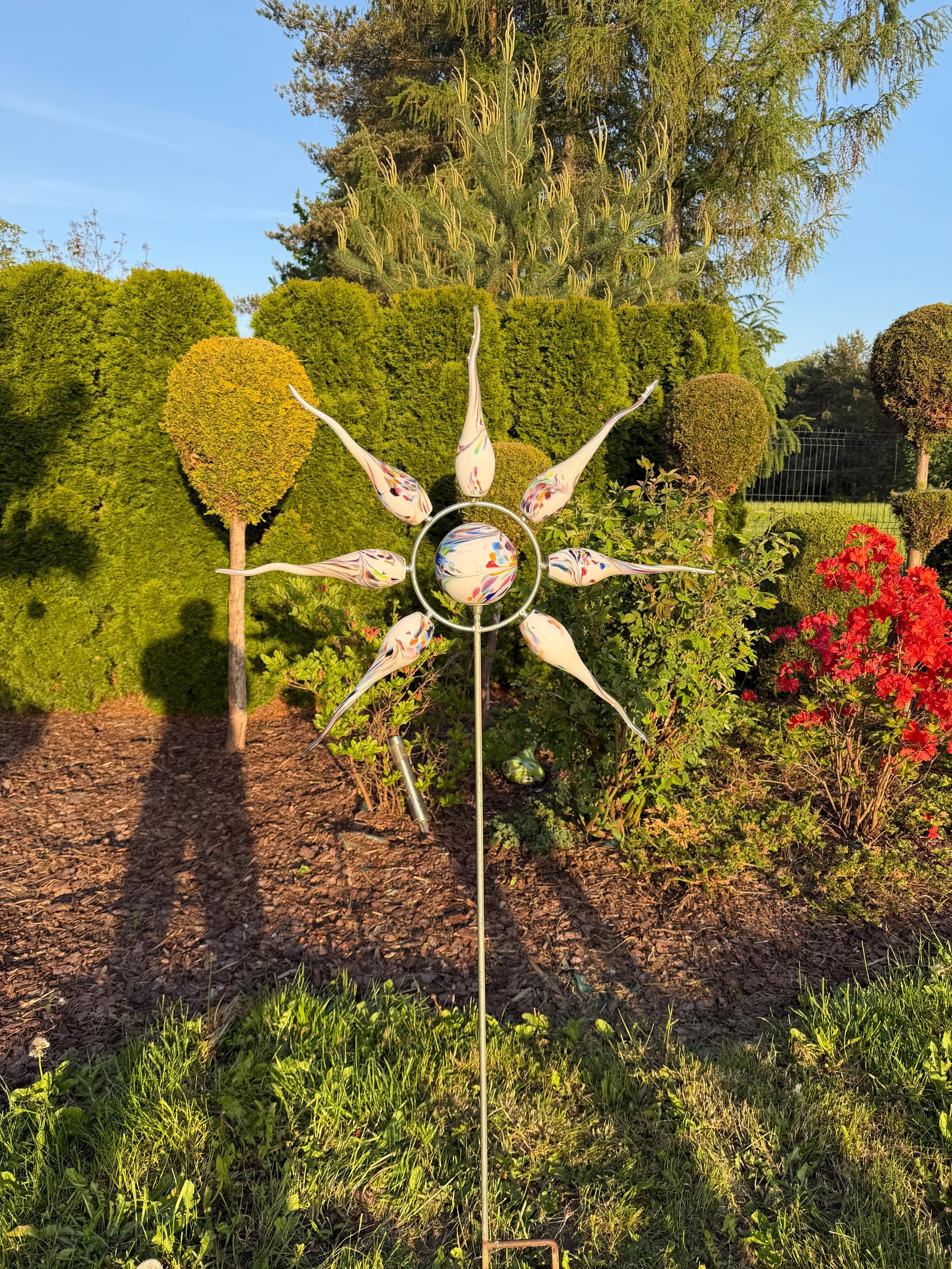 160cm Hand-Blown Multicolor Glass Sun Sculpture – 12cm Sphere with 30cm Flames Garden Art