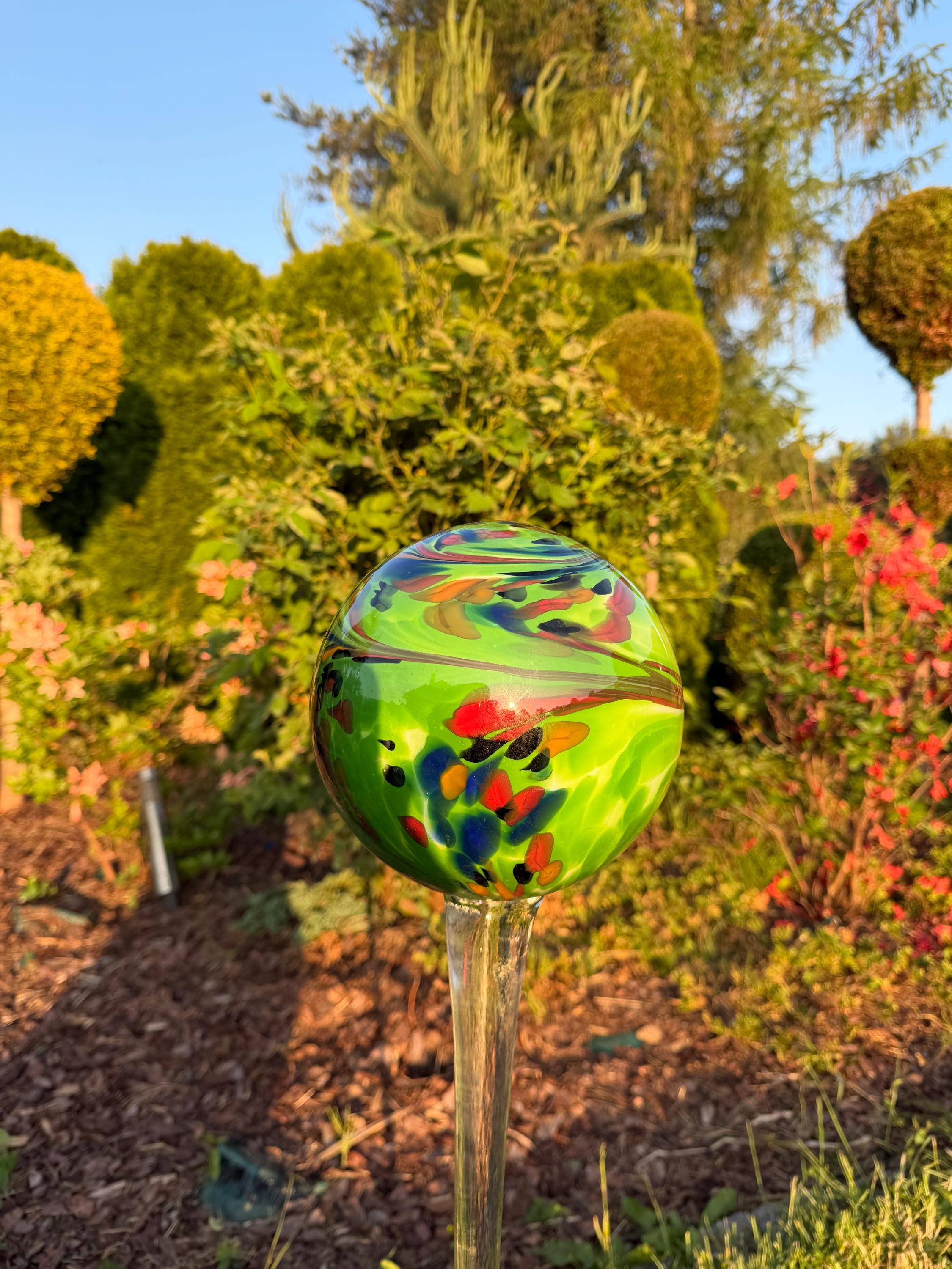 20cm Hand-Blown Glass Garden Ball on Stake – Colorful Outdoor Glass Globe Sculpture 100cm