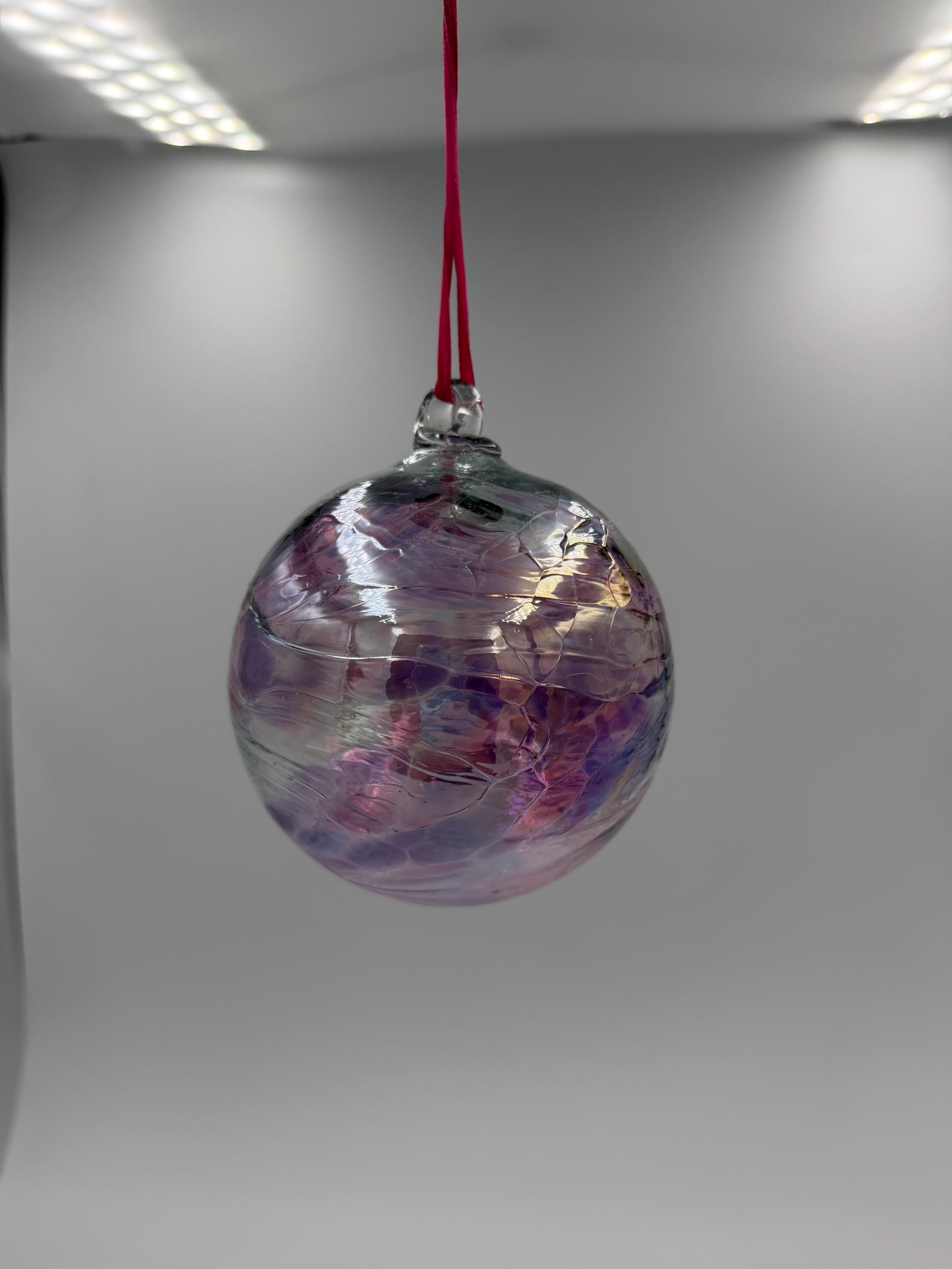 Hand Blown Purple Glass Ball Ornament – Iridescent Suncatcher, 10 cm Sphere Decor