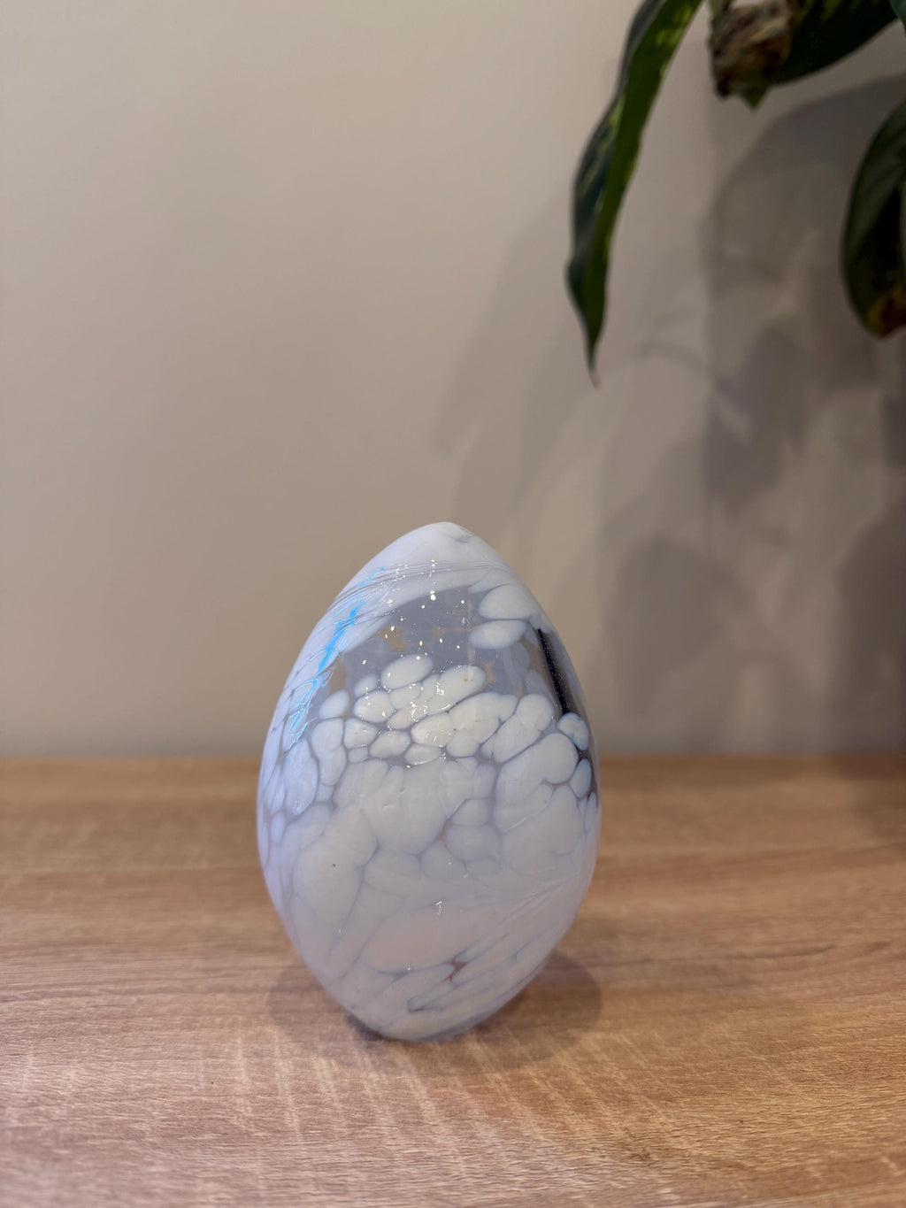 Handblown Art Glass Easter Egg – Artisan Spring Ornament, Collectible Sculpture