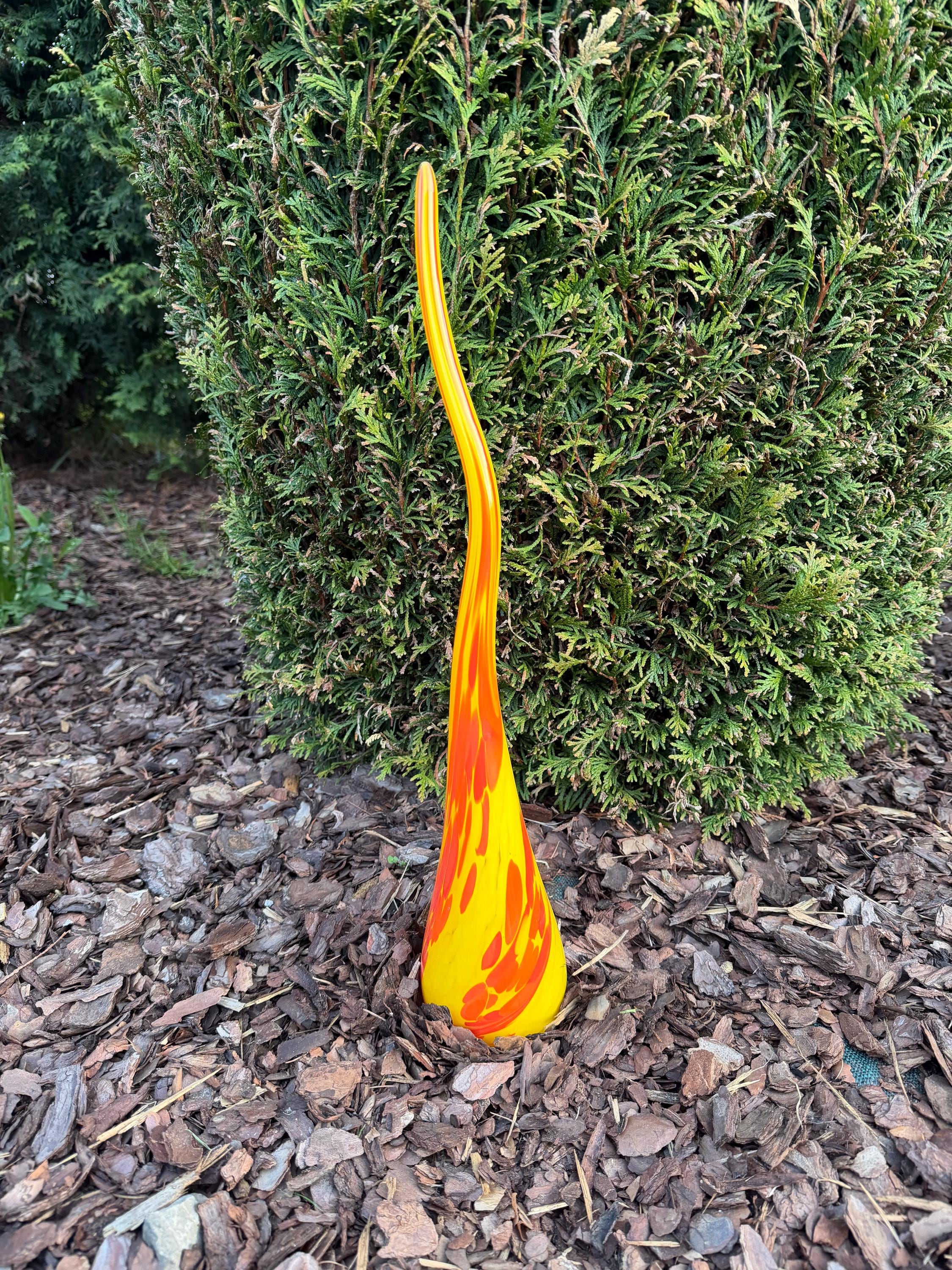 Large 50cm Hand-Blown Glass Garden Flame – Yellow Red Swirl Outdoor Sculpture – Modern Garden Art