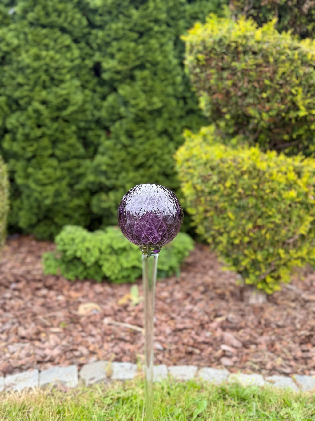 70cm Hand-Blown Purple Glass Ball on Stake – 12cm Textured Gazing Ball – Handmade Outdoor Ornament