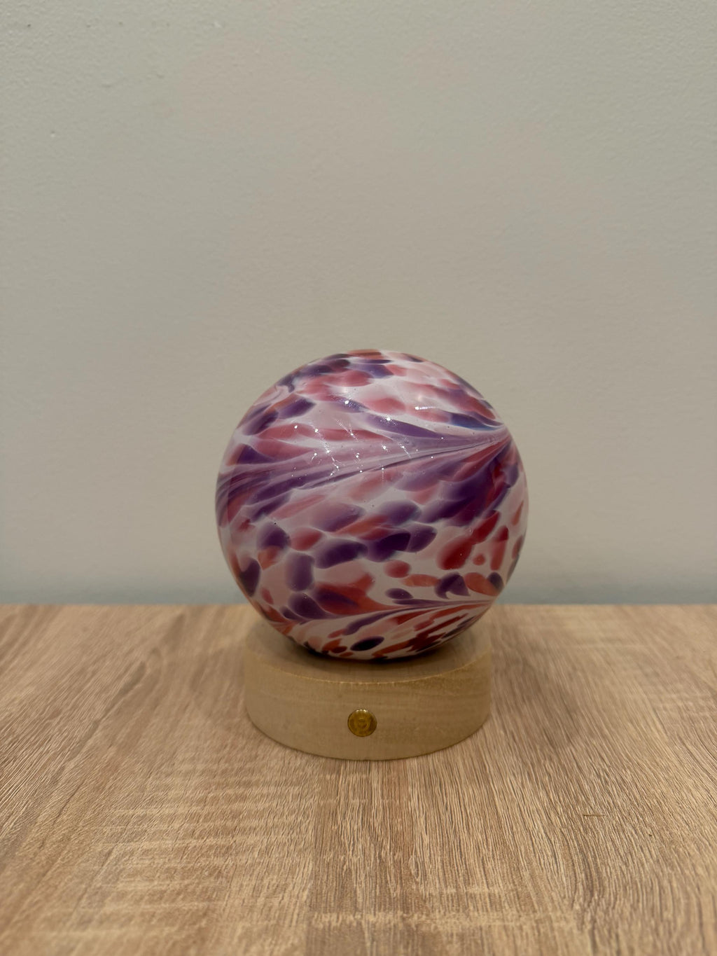 12cm Hand-Blown Pastel Swirl Glass Orb Lamp – Color Changing LED Touch Light Wooden Base