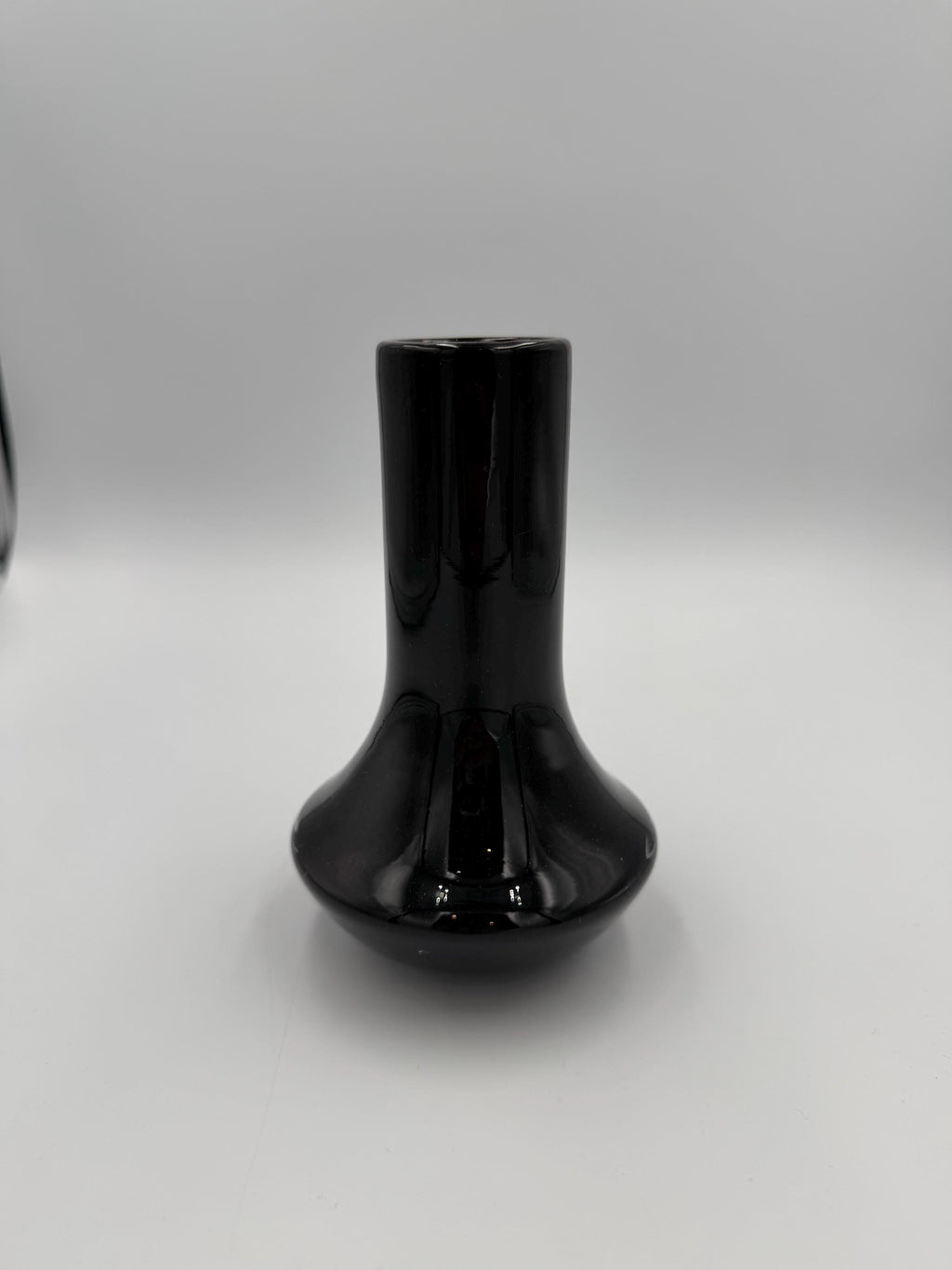 15cm Hand-Blown Black Glass Vase – Modern Minimalist Decorative Art Glass